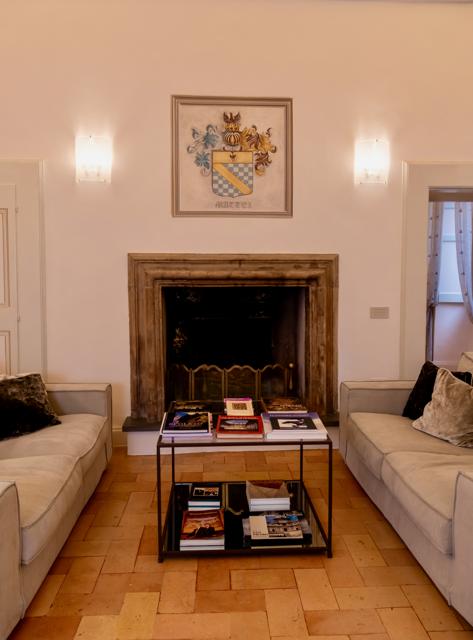 The living room with the fireplace